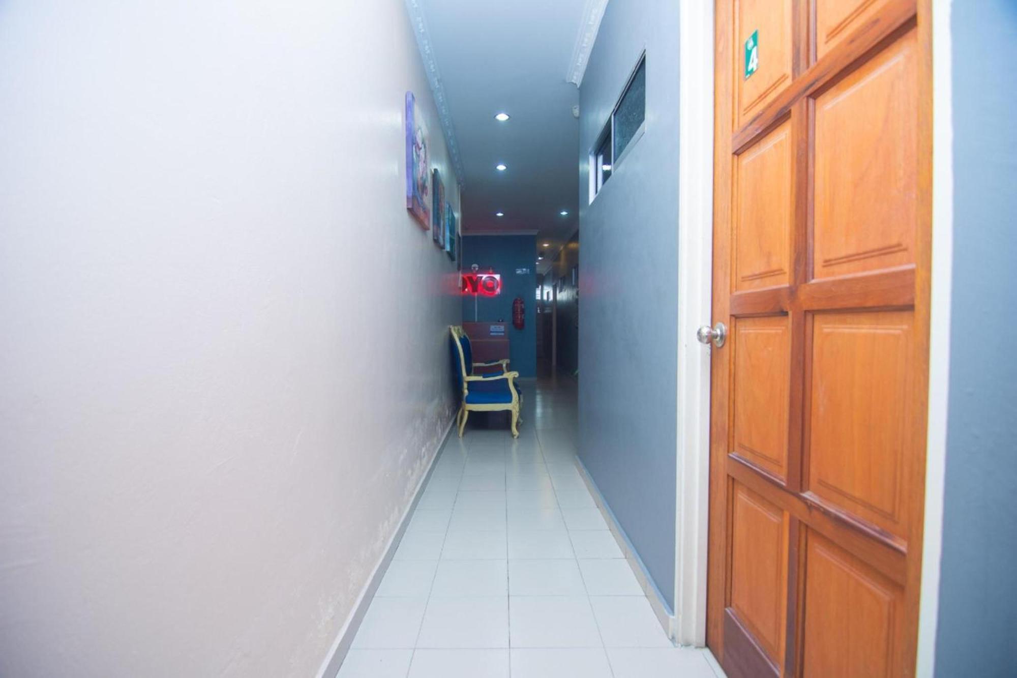 טנג'ונג מלים Oyo 1224 Hotel Hajah Rohayah מראה חיצוני תמונה